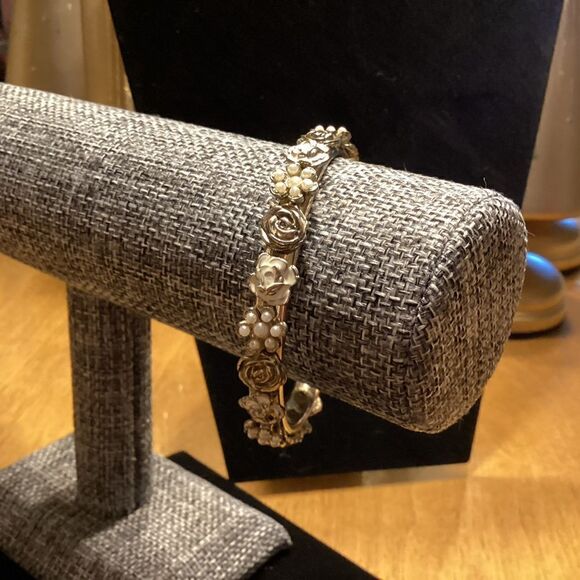 Silvertone Bangle Bracelet with 3D Floral Accents - Picture 8 of 9